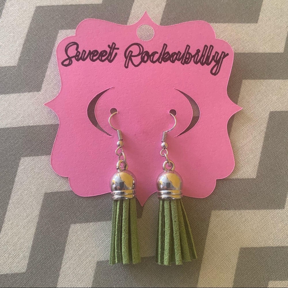Lime Green Tassel Earrings☘️☘️